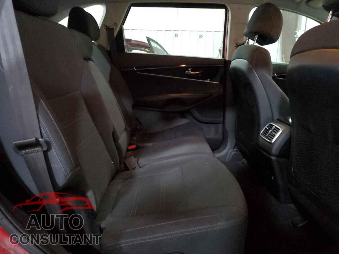 KIA SORENTO 2017 - 5XYPGDA35HG250740