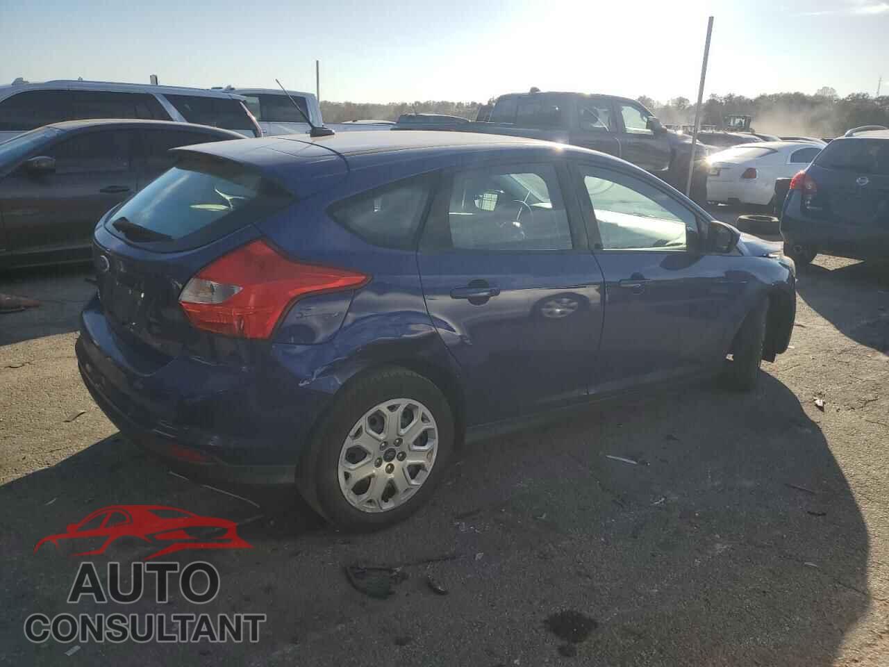 FORD FOCUS 2012 - 1FAHP3K28CL420659