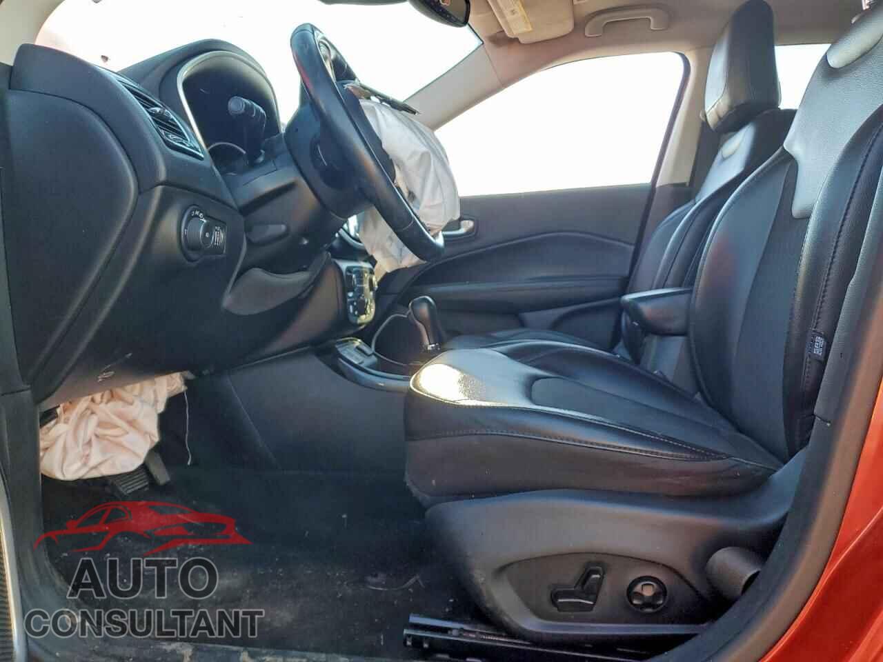 JEEP COMPASS 2019 - 3C4NJCBB0KT636555