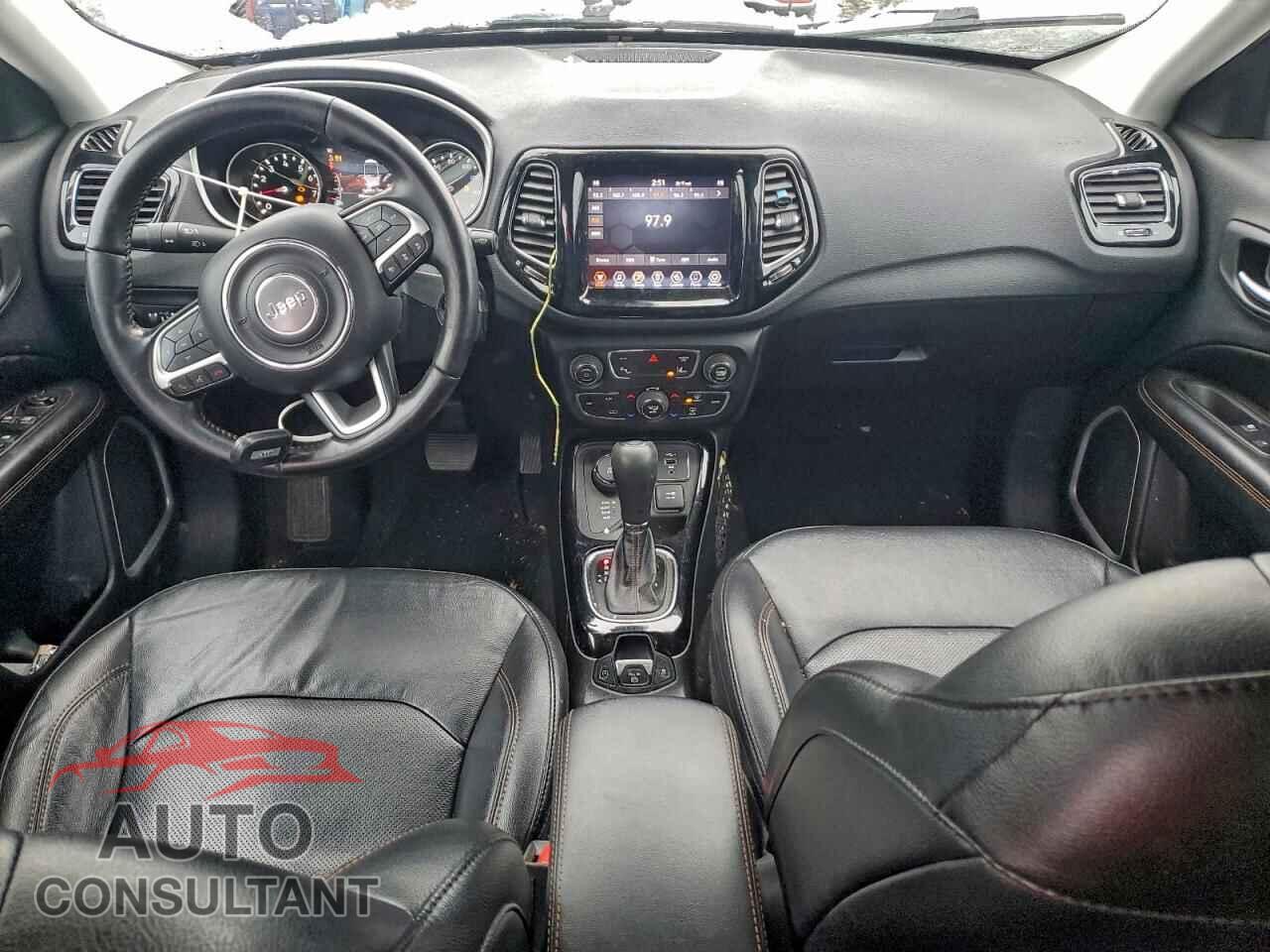 JEEP COMPASS 2021 - 3C4NJDCB8MT561434