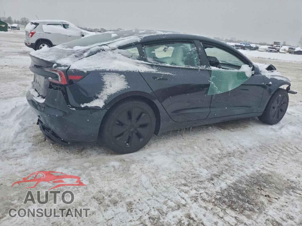 TESLA MODEL 3 2025 - 5YJ3E1EA7SF043647