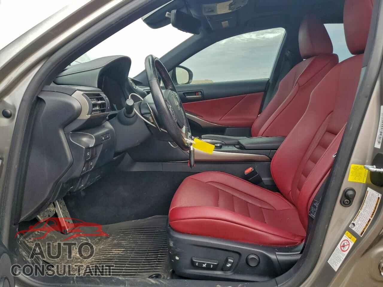 LEXUS IS 2017 - JTHBE1D25H5028787