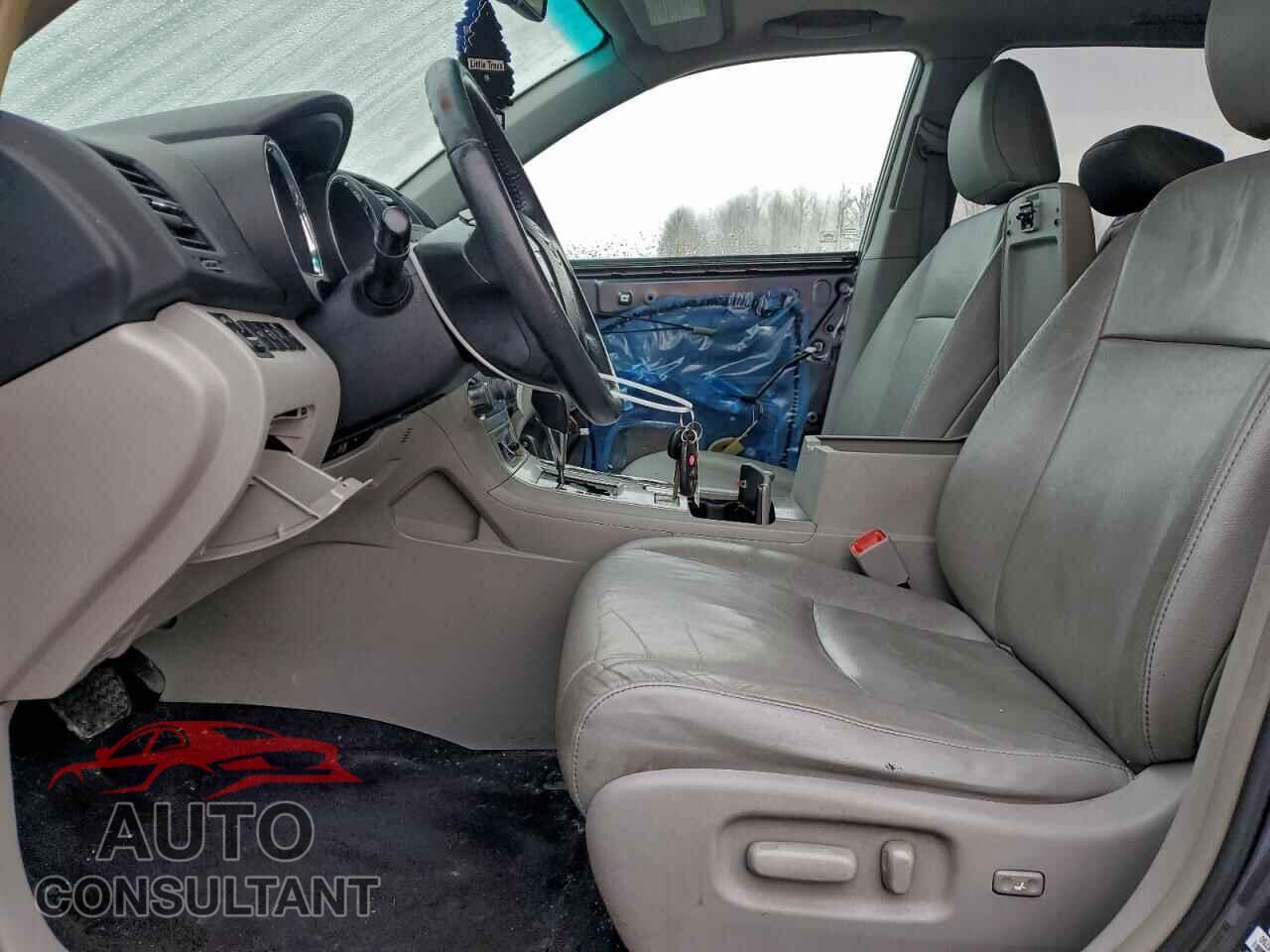 TOYOTA HIGHLANDER 2011 - 5TDBK3EH5BS067731