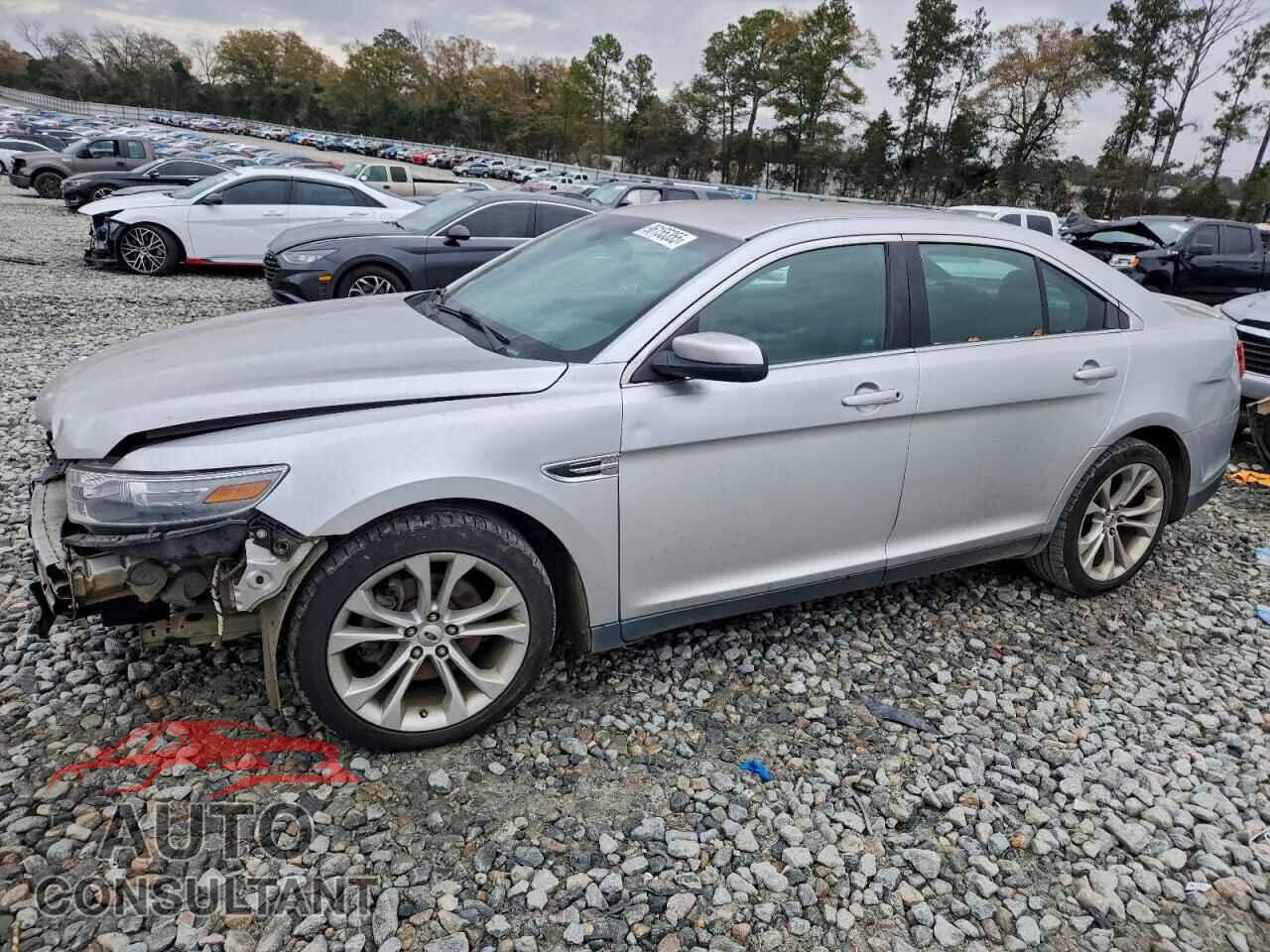 FORD TAURUS 2013 - 1FAHP2E85DG149497
