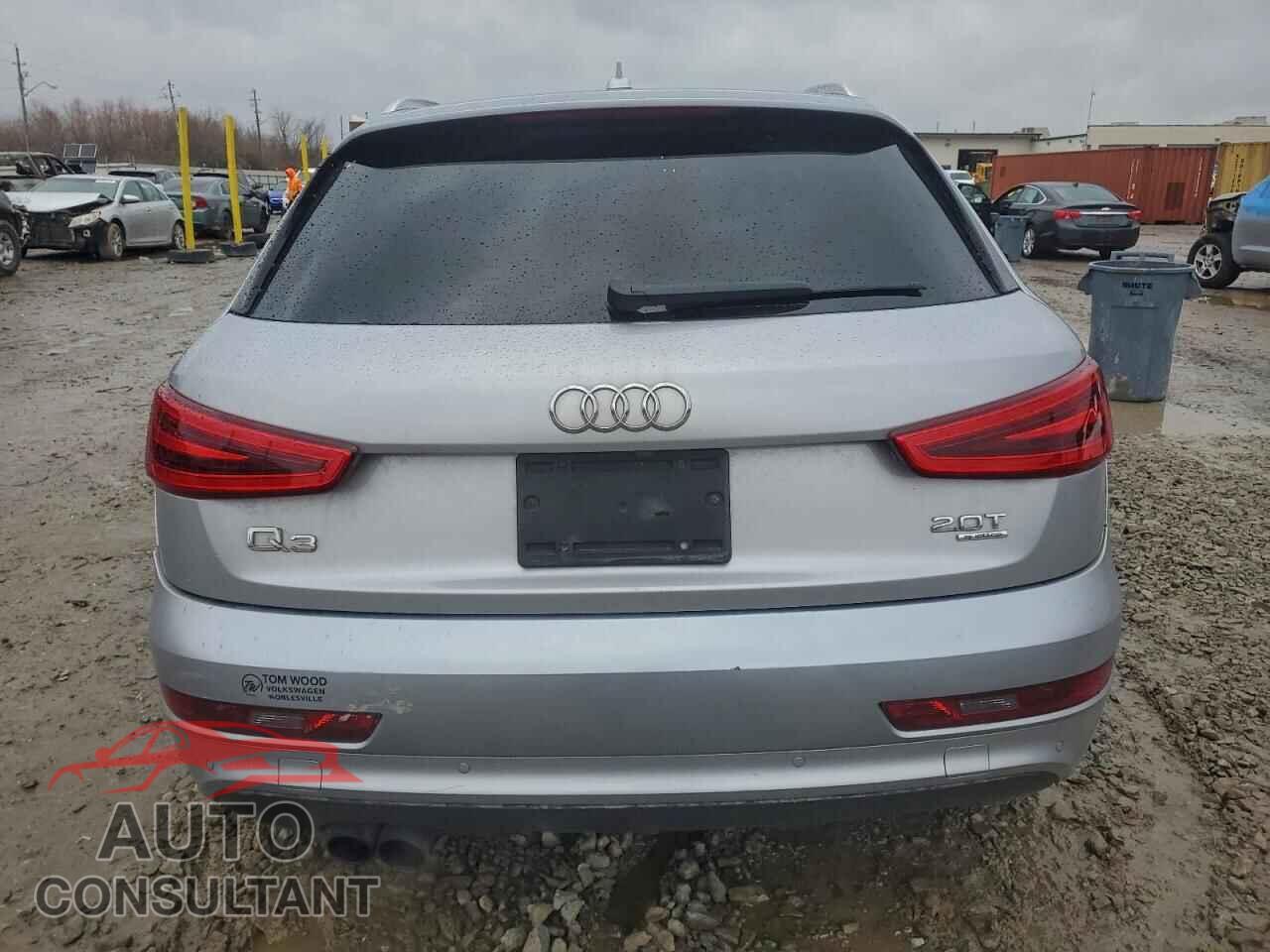 AUDI Q3 2015 - WA1GFCFS8FR007719