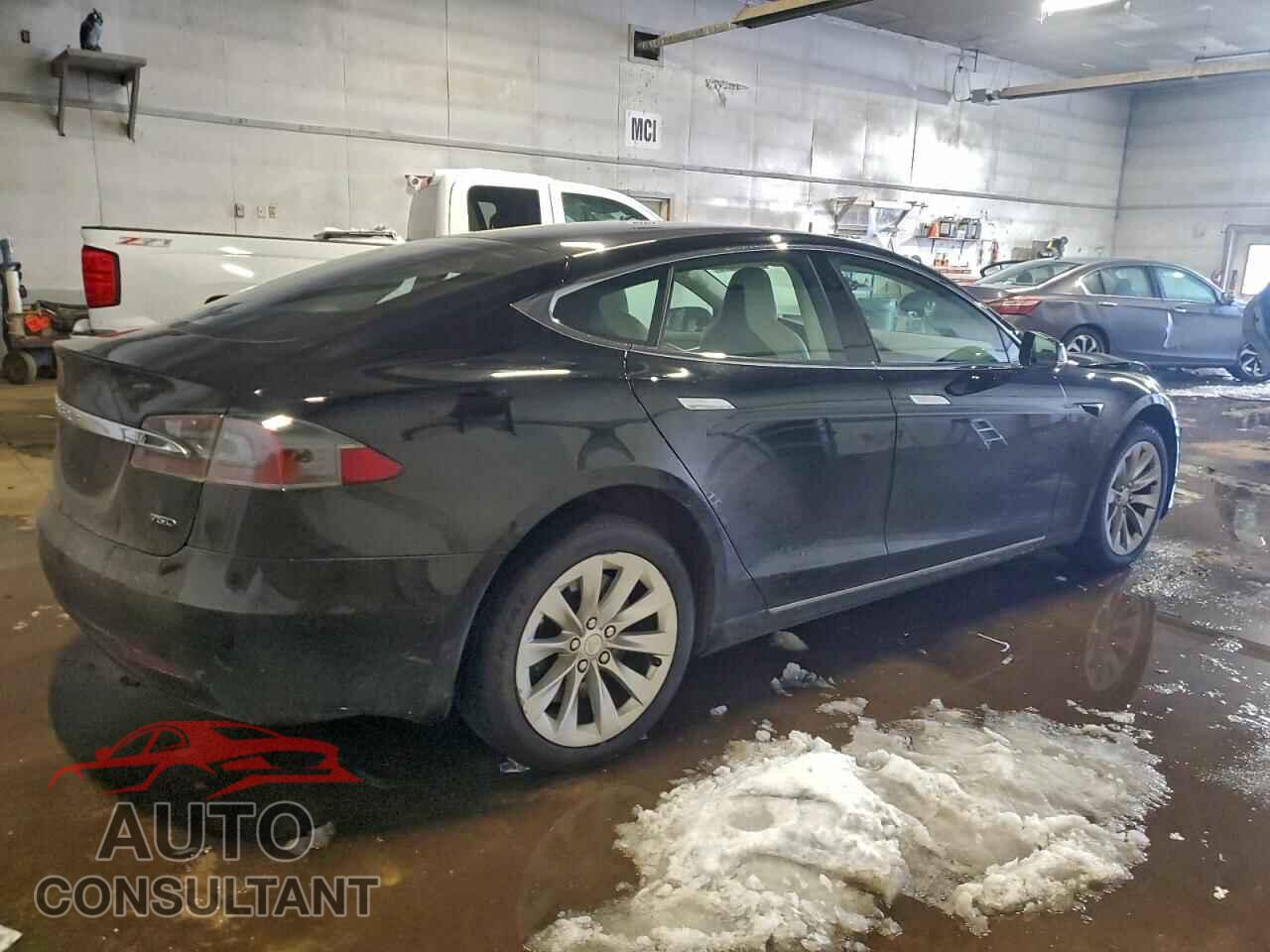 TESLA MODEL S 2018 - 5YJSA1E29JF291672