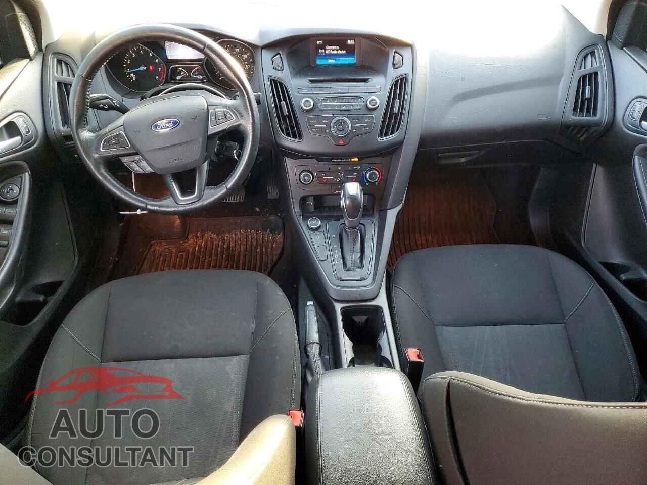 FORD FOCUS 2015 - 1FADP3F28FL373131