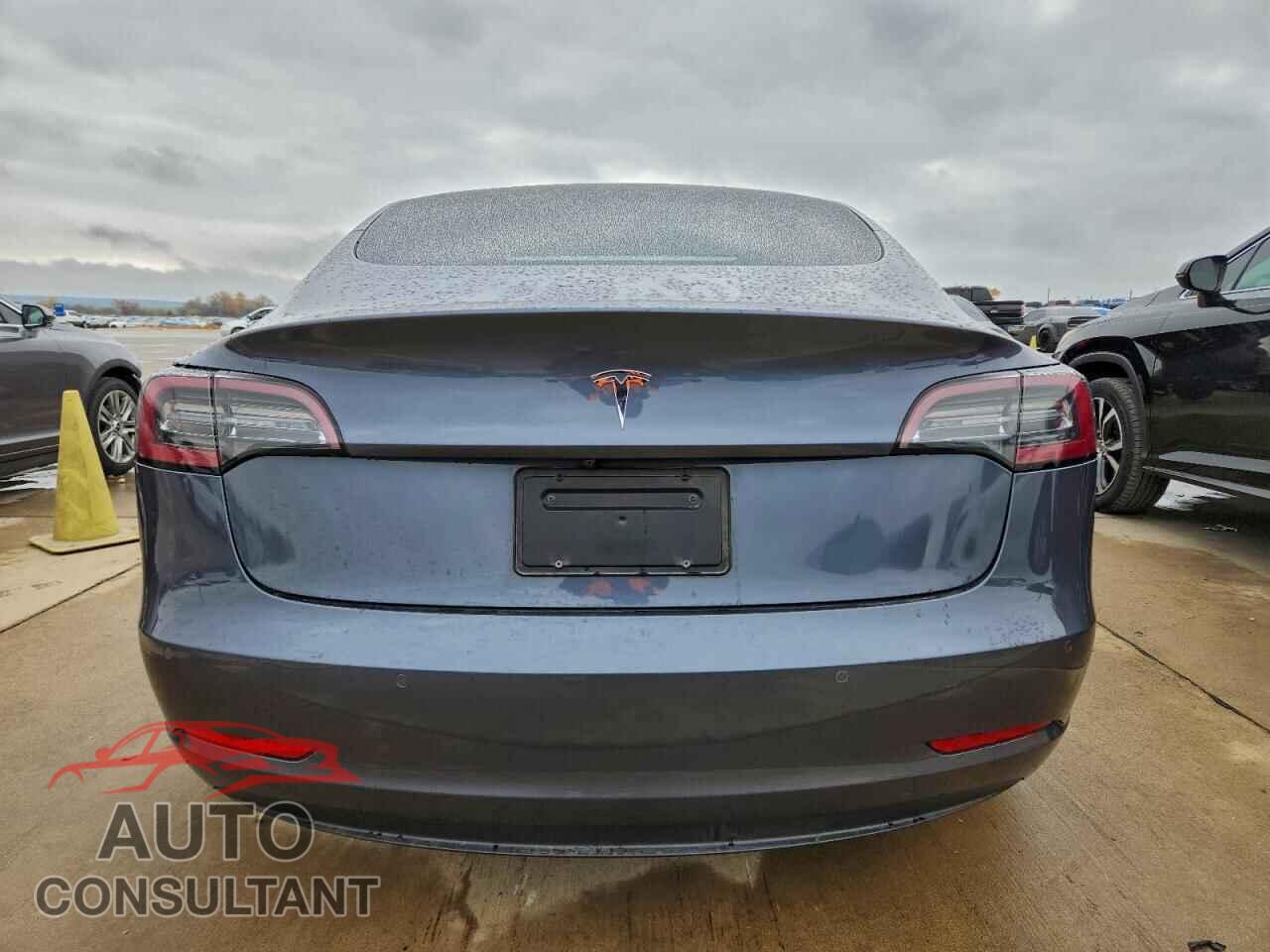 TESLA MODEL 3 2018 - 5YJ3E1EA2JF177867