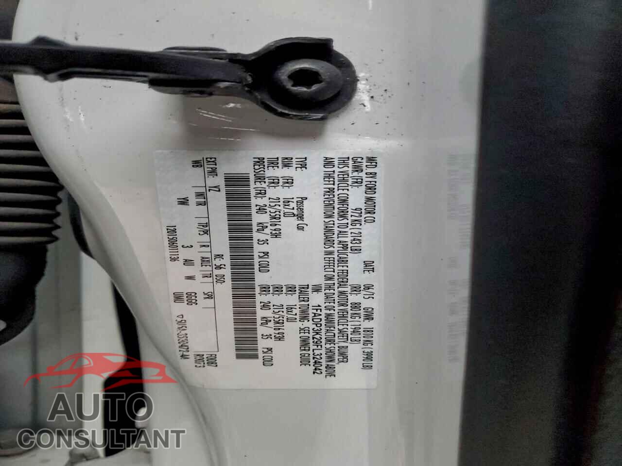 FORD FOCUS 2015 - 1FADP3K29FL324042