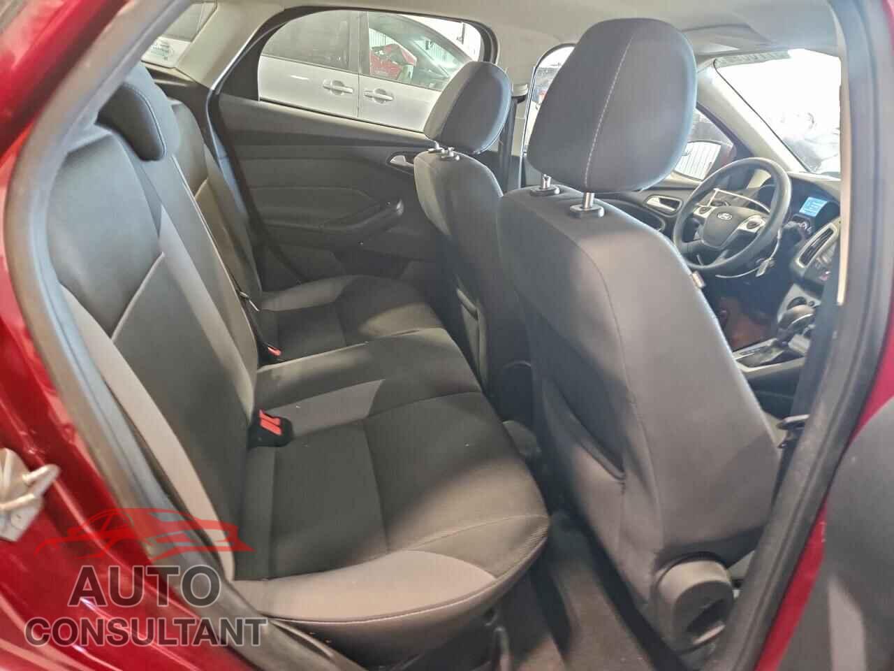 FORD FOCUS 2014 - 1FADP3K21EL264241