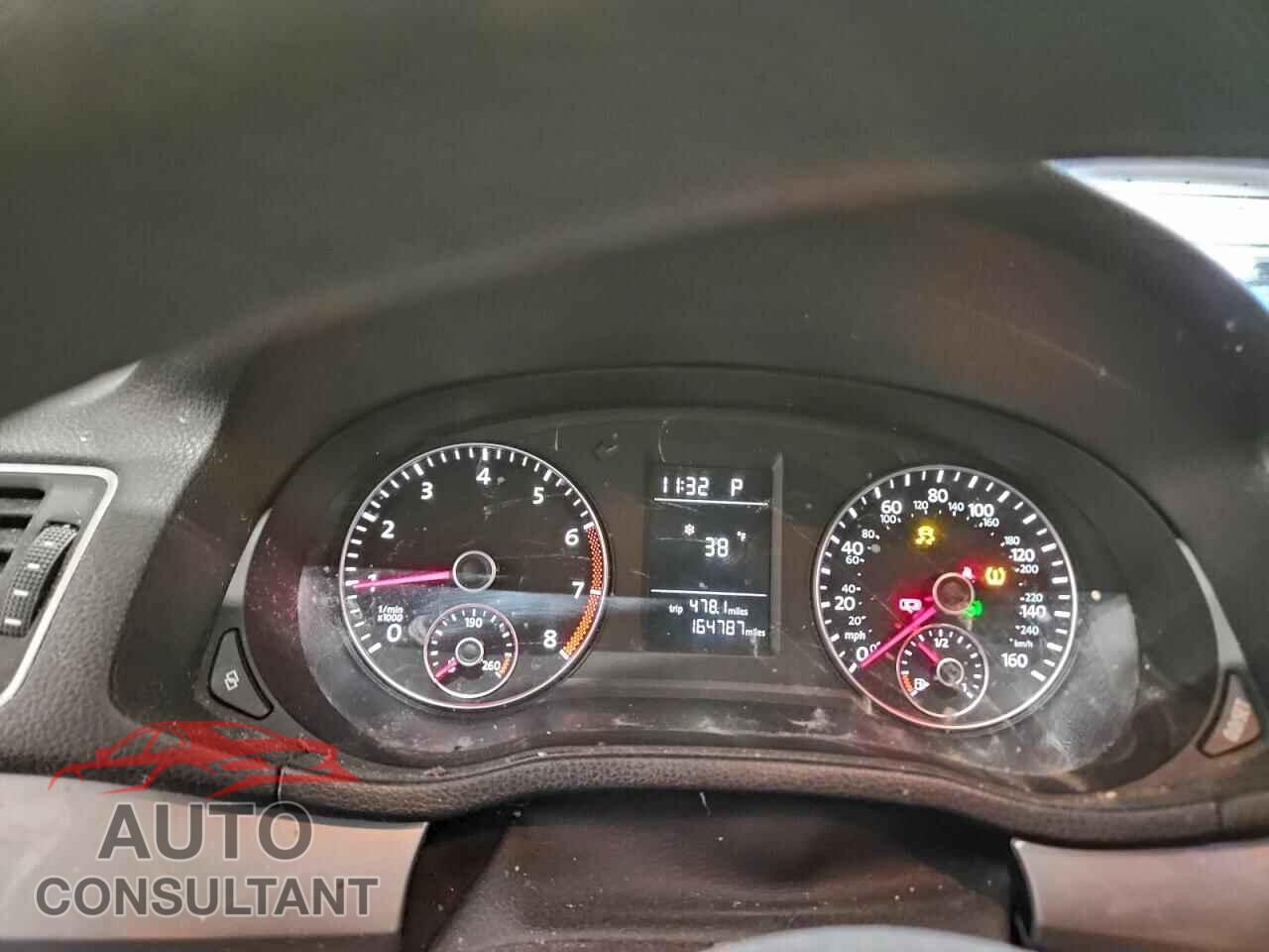 VOLKSWAGEN PASSAT 2012 - 1VWAP7A32CC024236