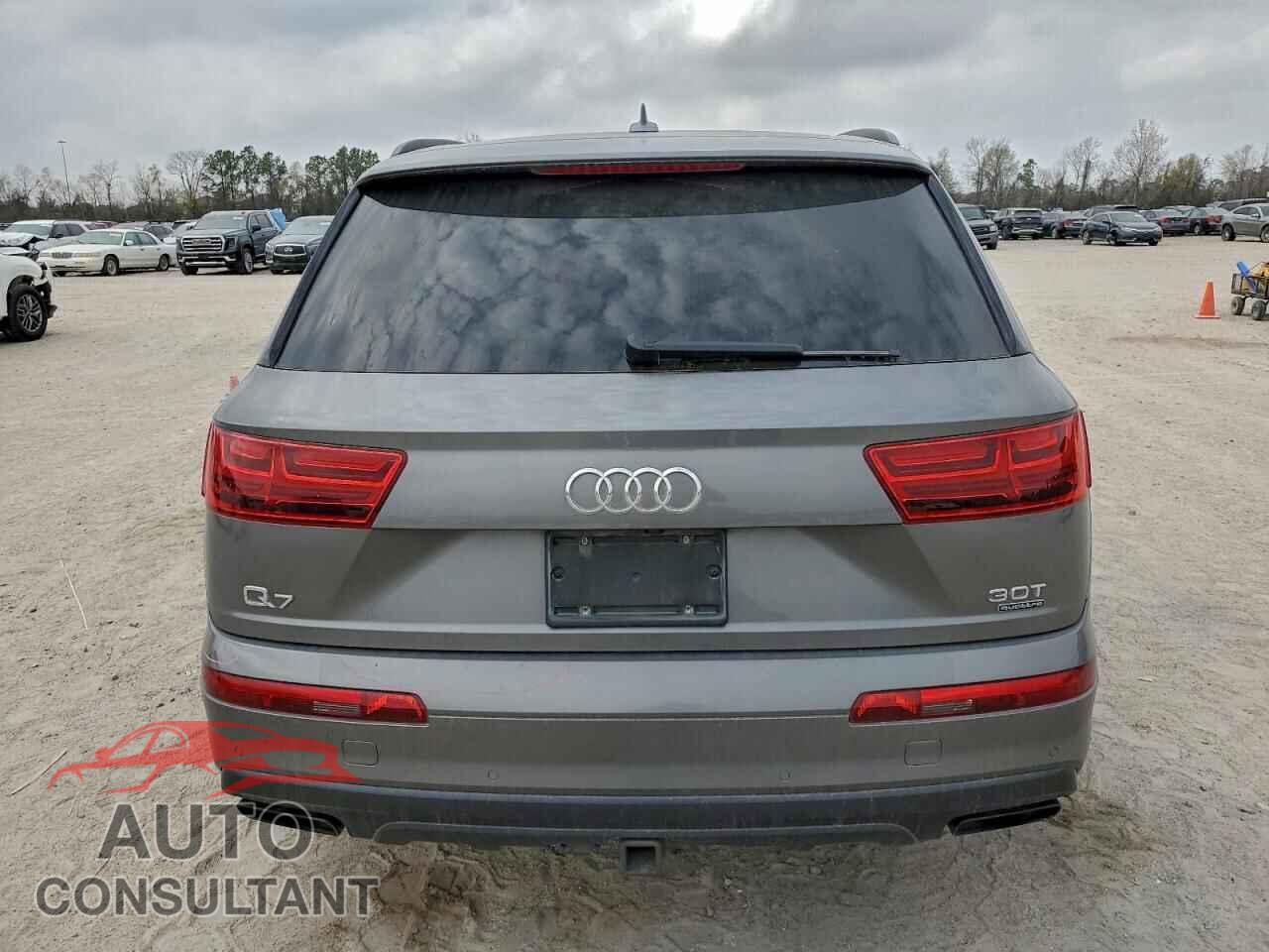 AUDI Q7 2018 - WA1VAAF71JD004480