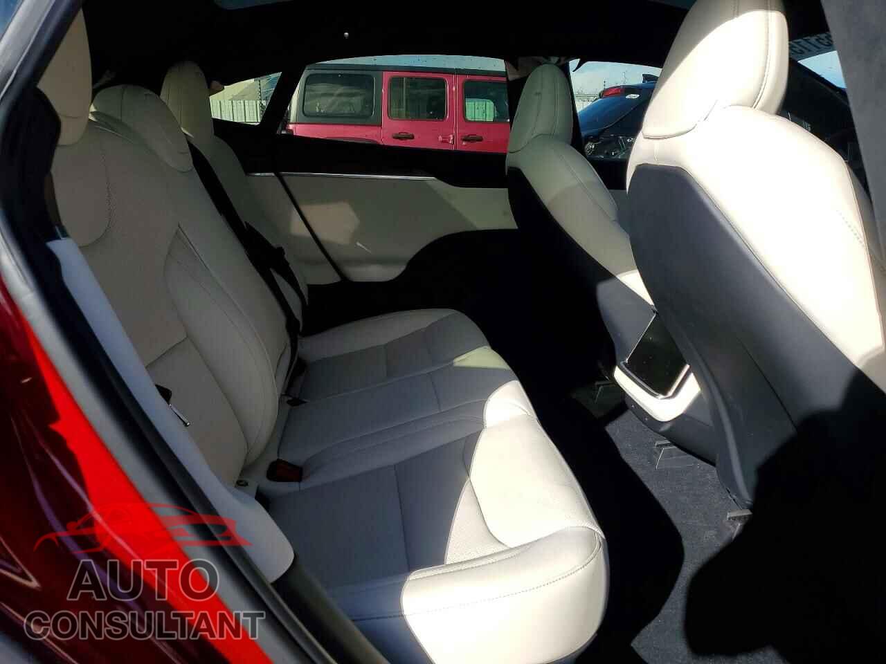 TESLA MODEL S 2023 - 5YJSA1E57PF531062