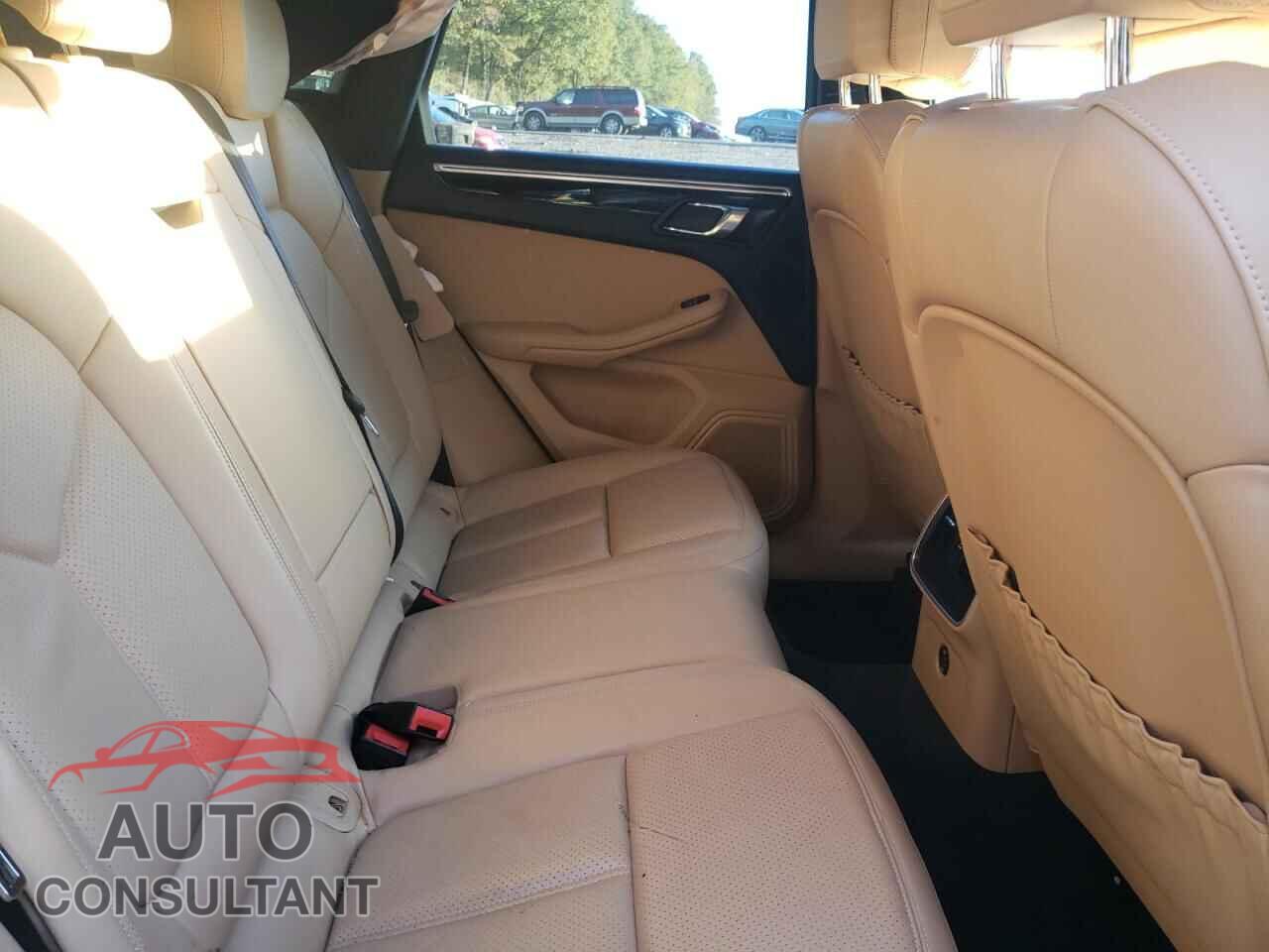 PORSCHE MACAN 2018 - WP1AA2A52JLB17343