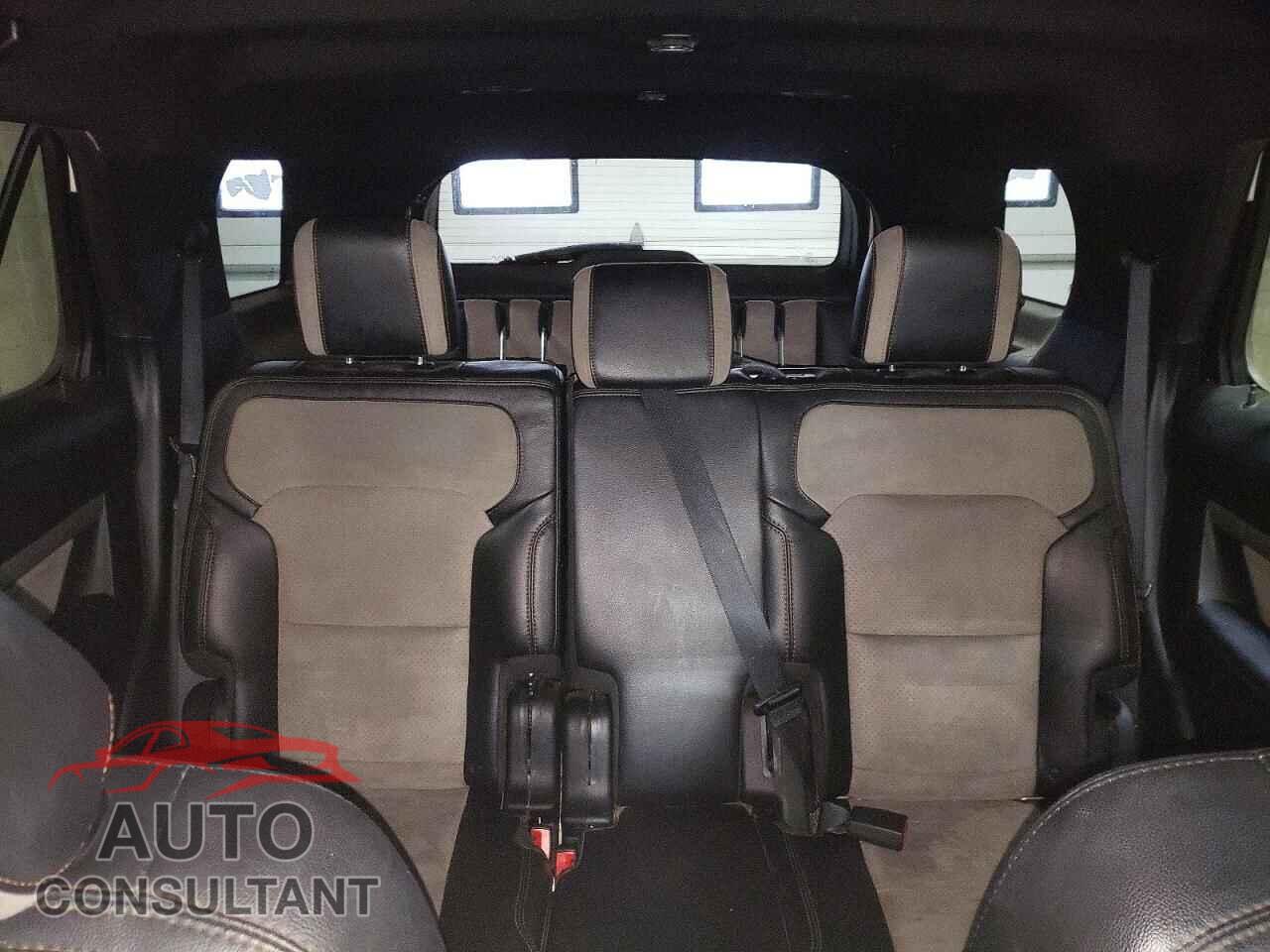 FORD EXPLORER 2017 - 1FM5K7DH7HGD04093