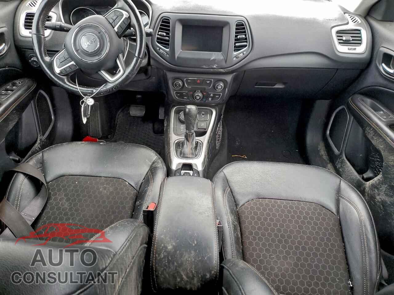 JEEP COMPASS 2020 - 3C4NJDBB9LT131833