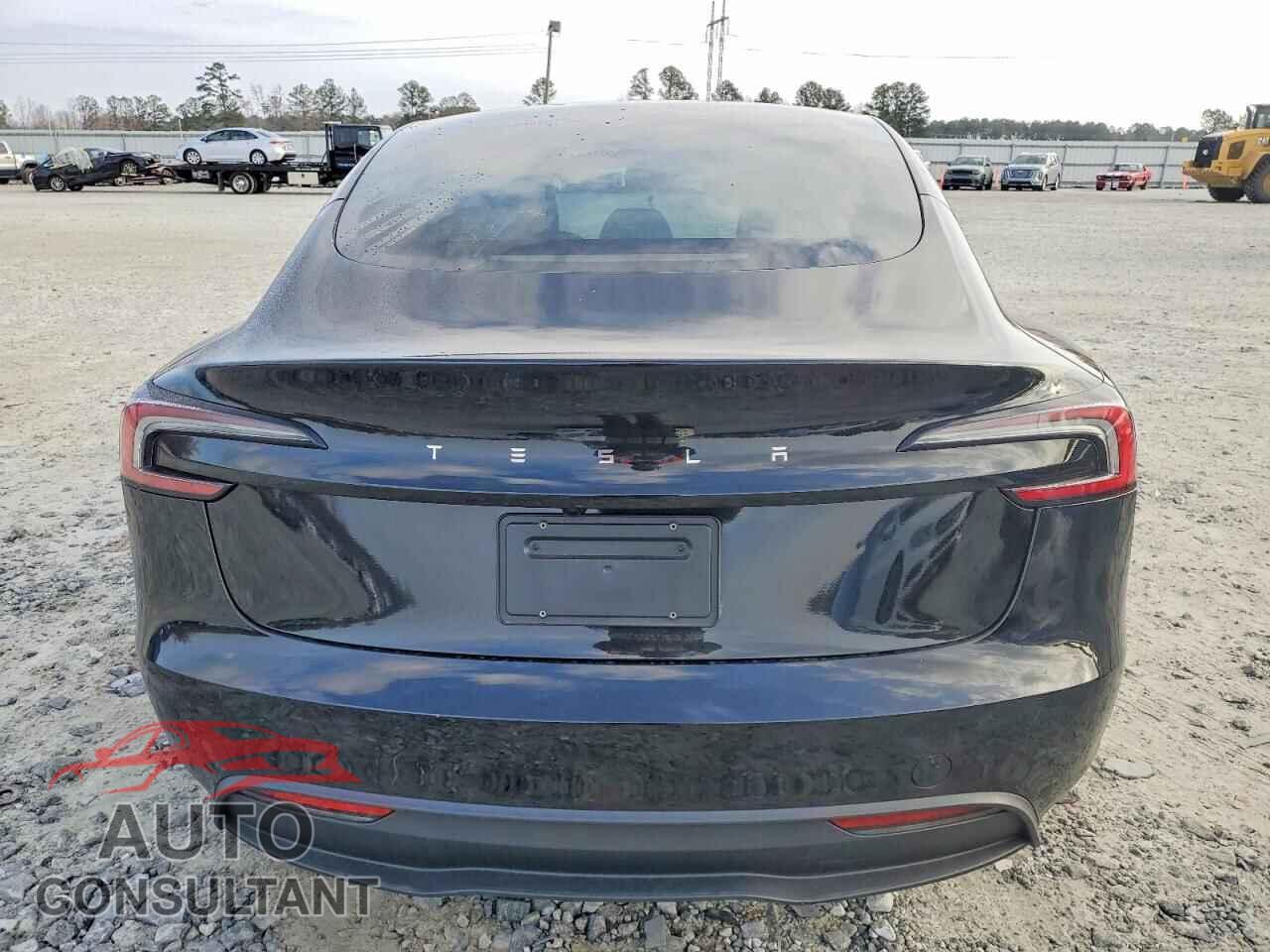 TESLA MODEL 3 2025 - 5YJ3E1EA0SF902996
