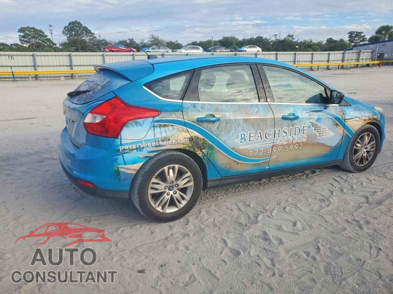 FORD FOCUS 2012 - 1FAHP3M22CL184880