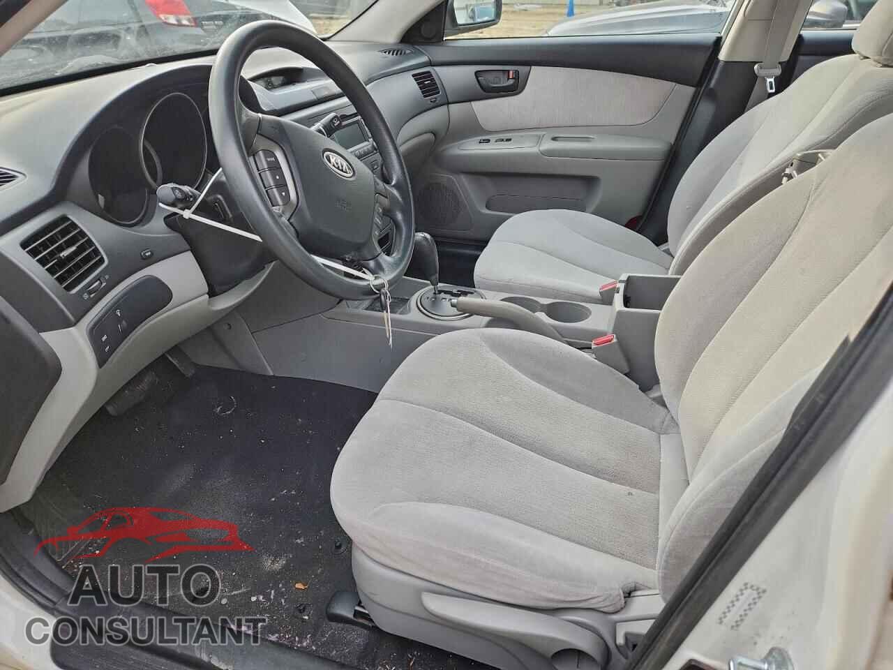 KIA OPTIMA 2010 - KNAGG4A82A5426764