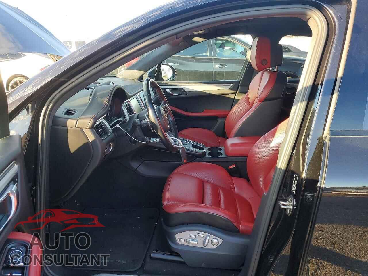 PORSCHE MACAN 2016 - WP1AF2A59GLB95273