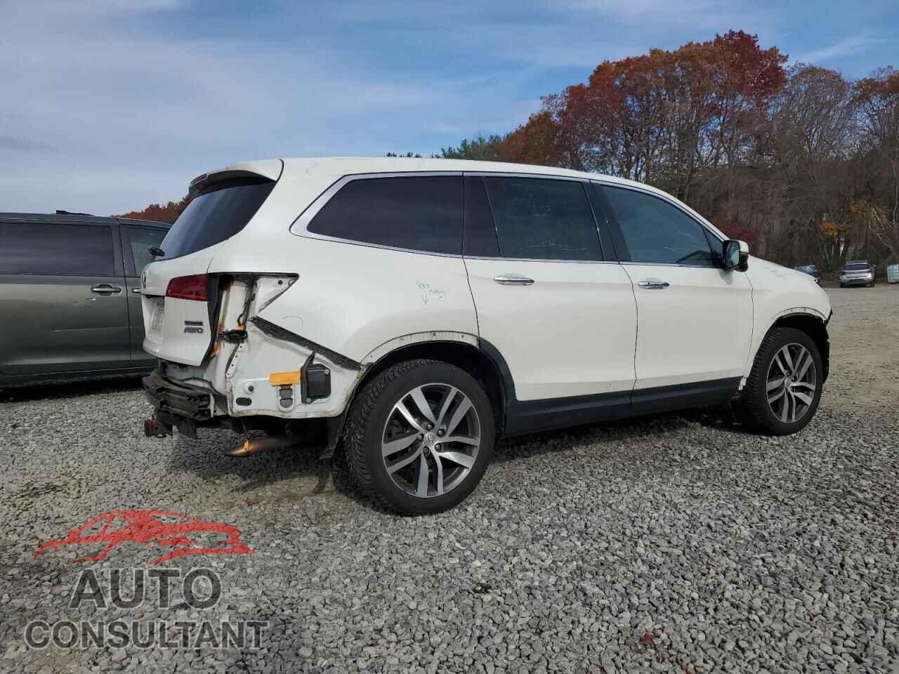 HONDA PILOT 2017 - 5FNYF6H96HB072678