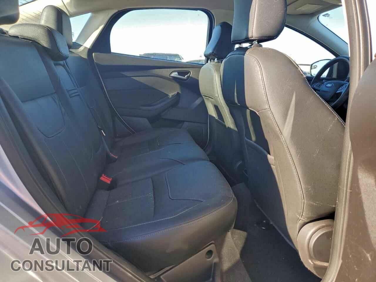 FORD FOCUS 2016 - 1FADP3F2XGL404686