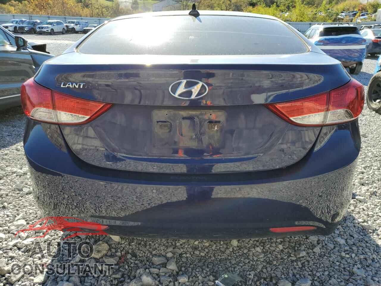 HYUNDAI ELANTRA 2012 - 5NPDH4AE7CH063728