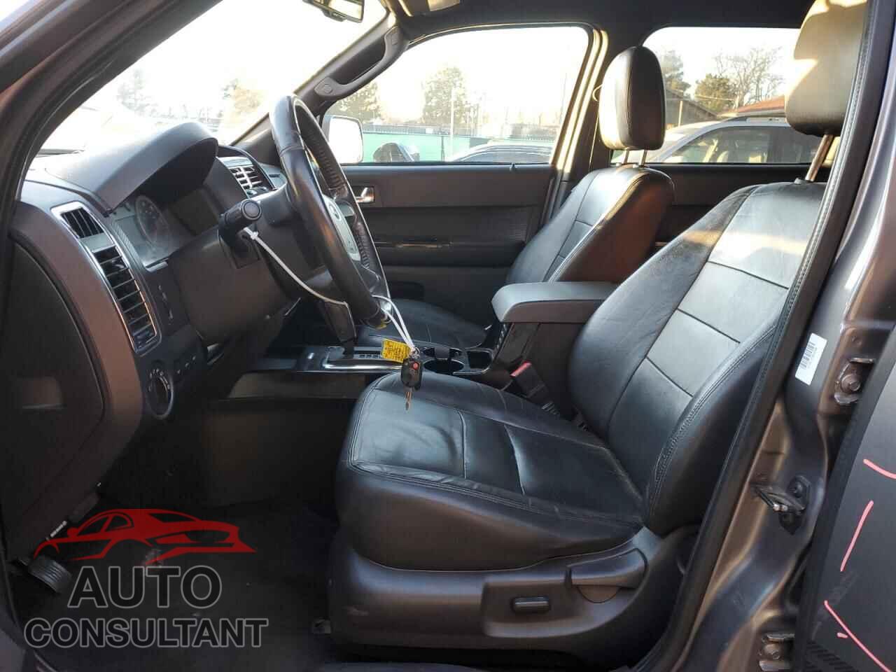 FORD ESCAPE 2010 - 1FMCU9EG3AKC04515