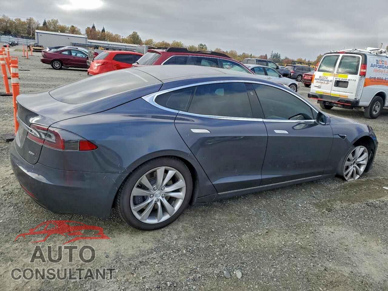 TESLA MODEL S 2017 - 5YJSA1E2XHF201374