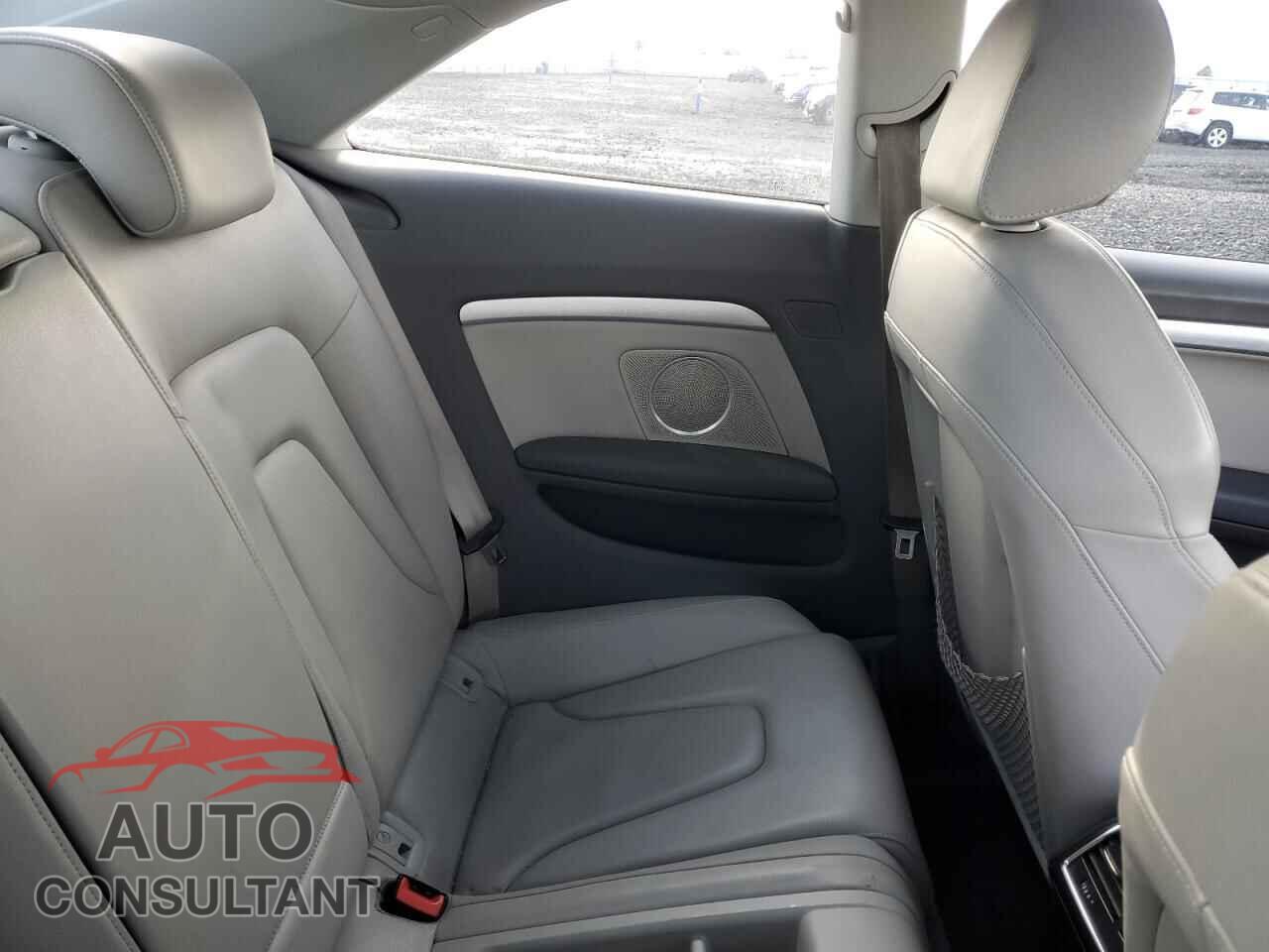 AUDI A5 2010 - WAULFAFR2AA044470