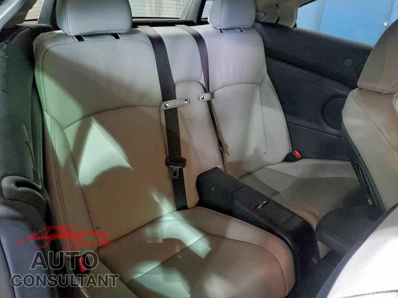 LEXUS IS 2012 - JTHFF2C24C2523949