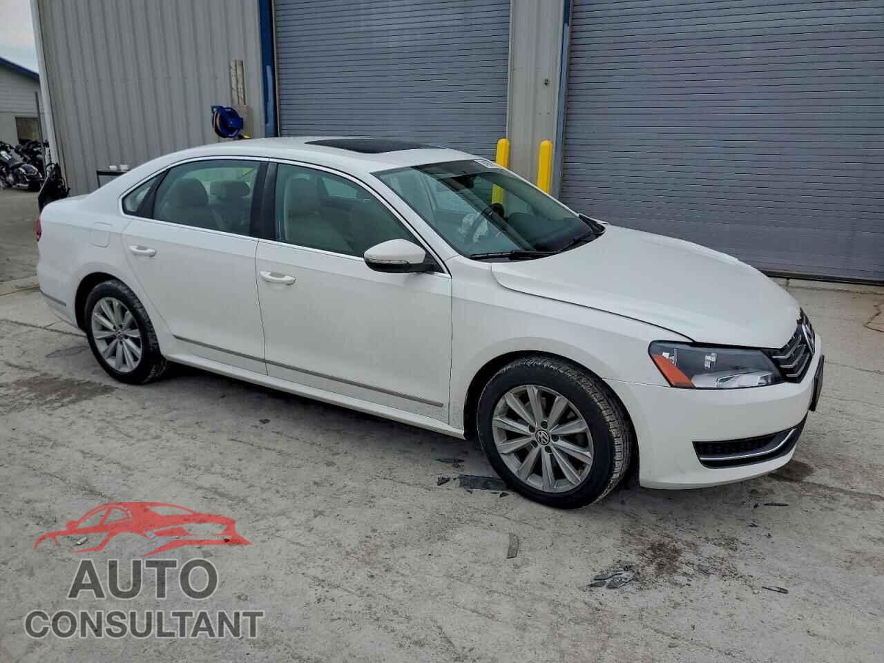 VOLKSWAGEN PASSAT 2012 - 1VWCH7A30CC059315
