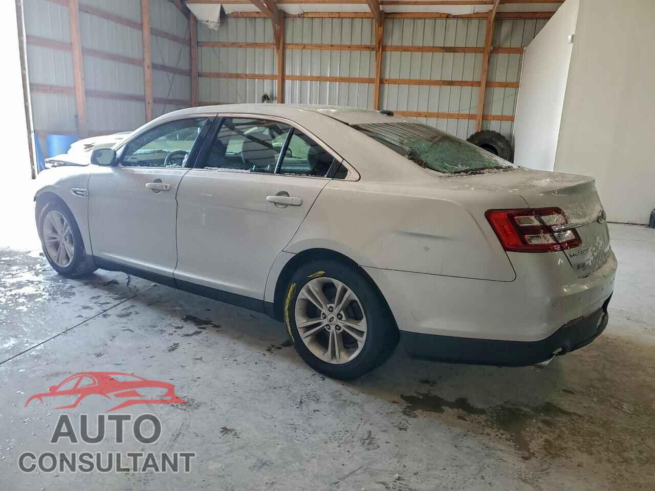 FORD TAURUS 2017 - 1FAHP2E9XHG105820