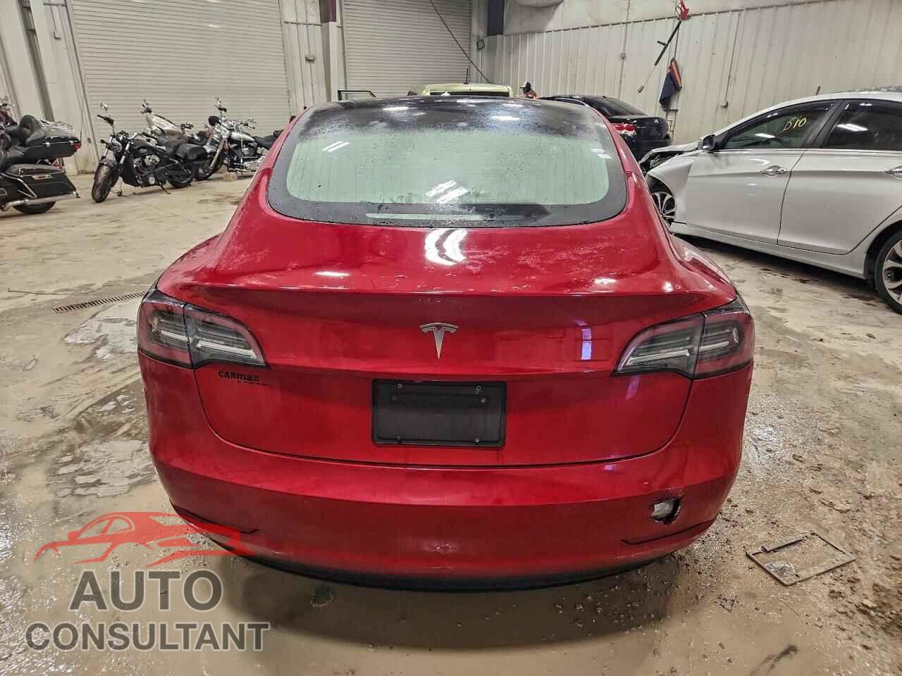 TESLA MODEL 3 2019 - 5YJ3E1EA7KF402804