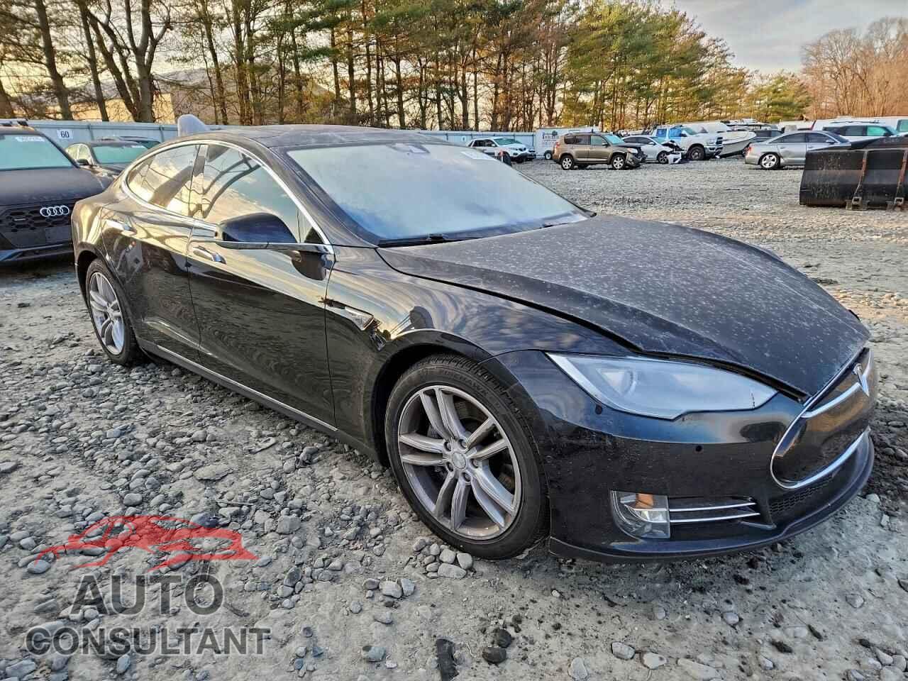 TESLA MODEL S 2015 - 5YJSA1E25FF118030