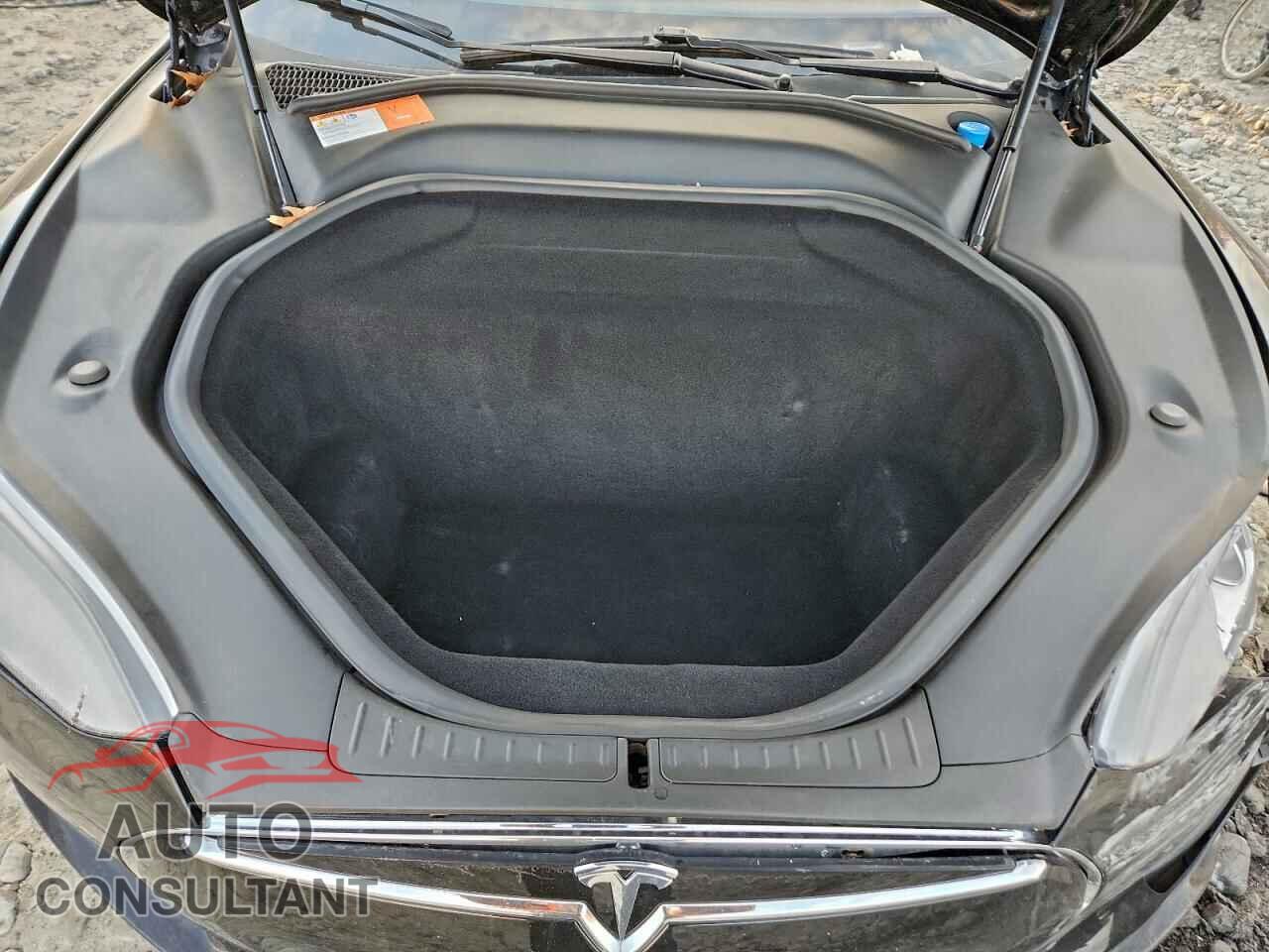 TESLA MODEL S 2015 - 5YJSA1E25FF118030