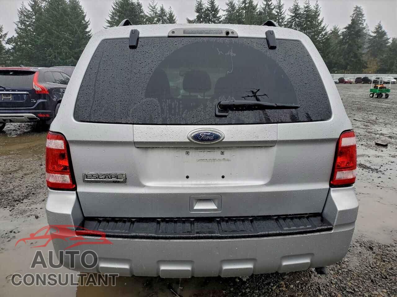 FORD ESCAPE 2010 - 1FMCU0D78AKB28710