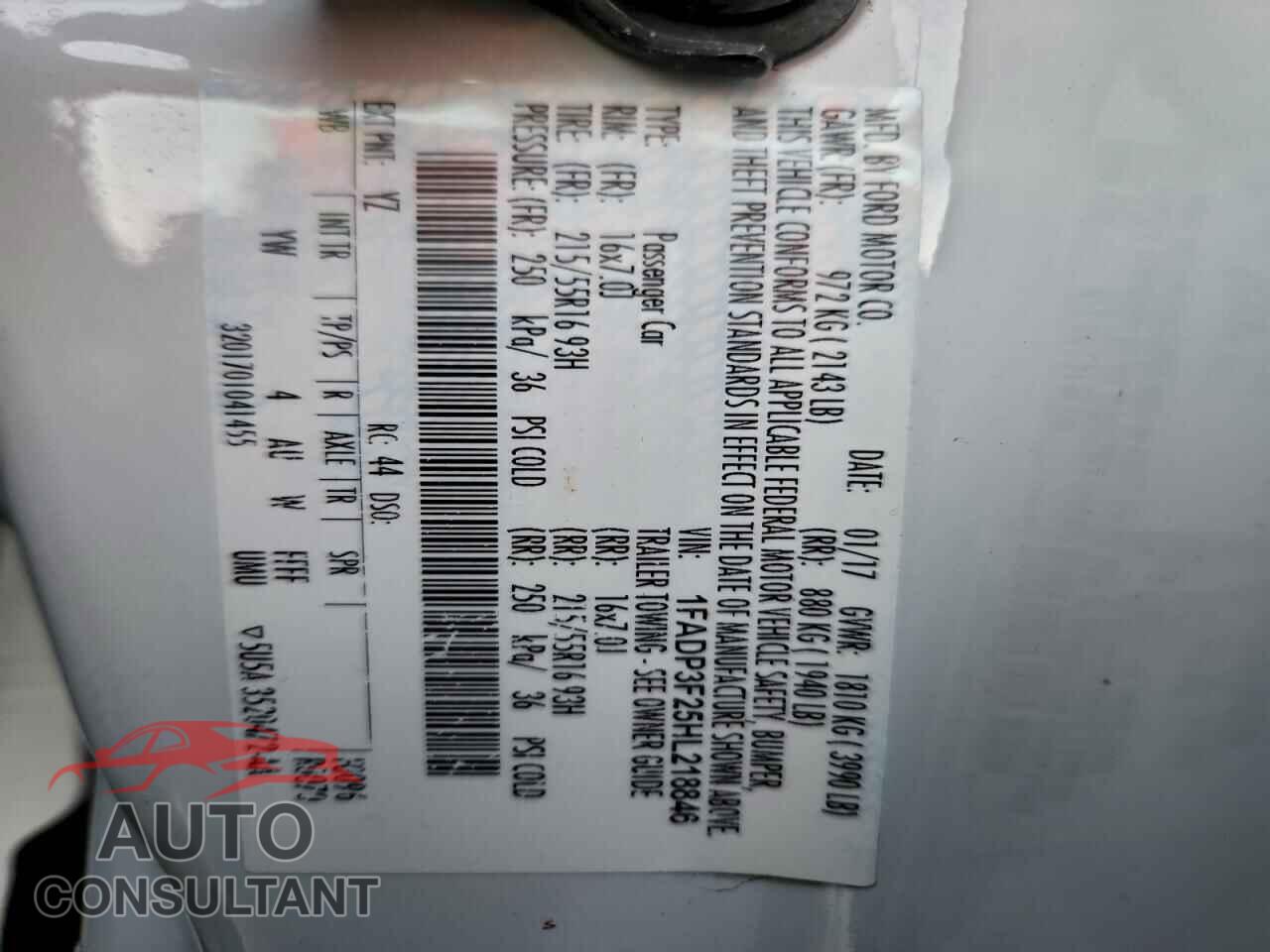 FORD FOCUS 2017 - 1FADP3F25HL218846