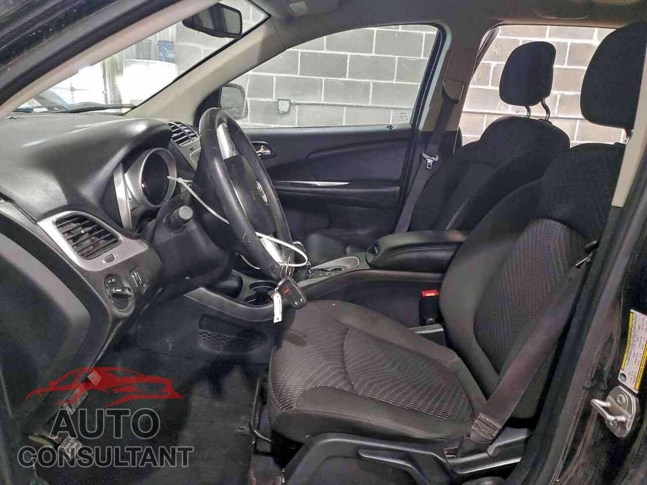 DODGE JOURNEY 2019 - 3C4PDCBG4KT700866