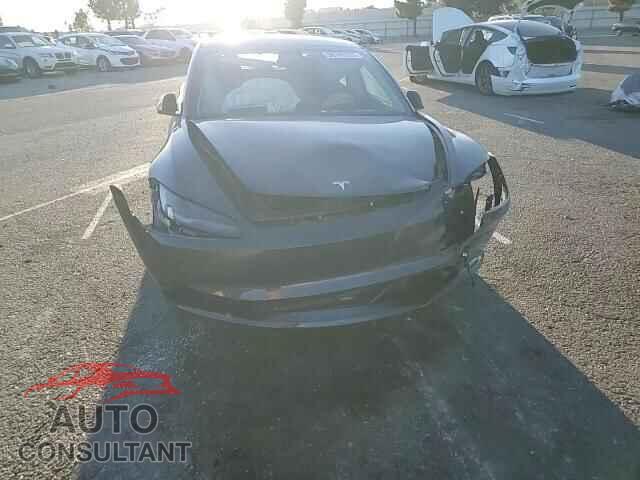 TESLA MODEL 3 2025 - 5YJ3E1EA1SF965122