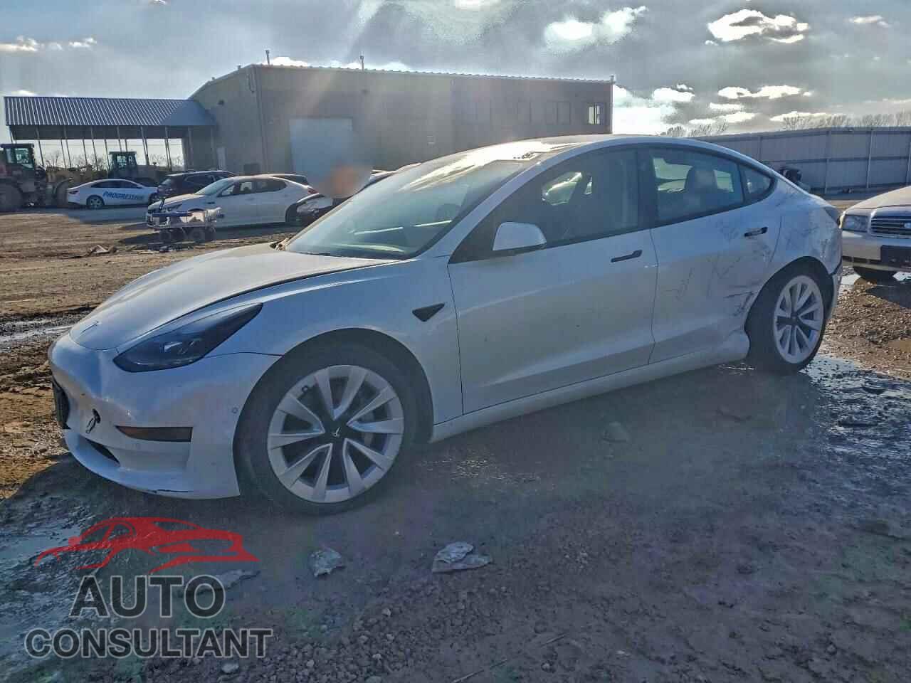 TESLA MODEL 3 2022 - 5YJ3E1EA7NF143879