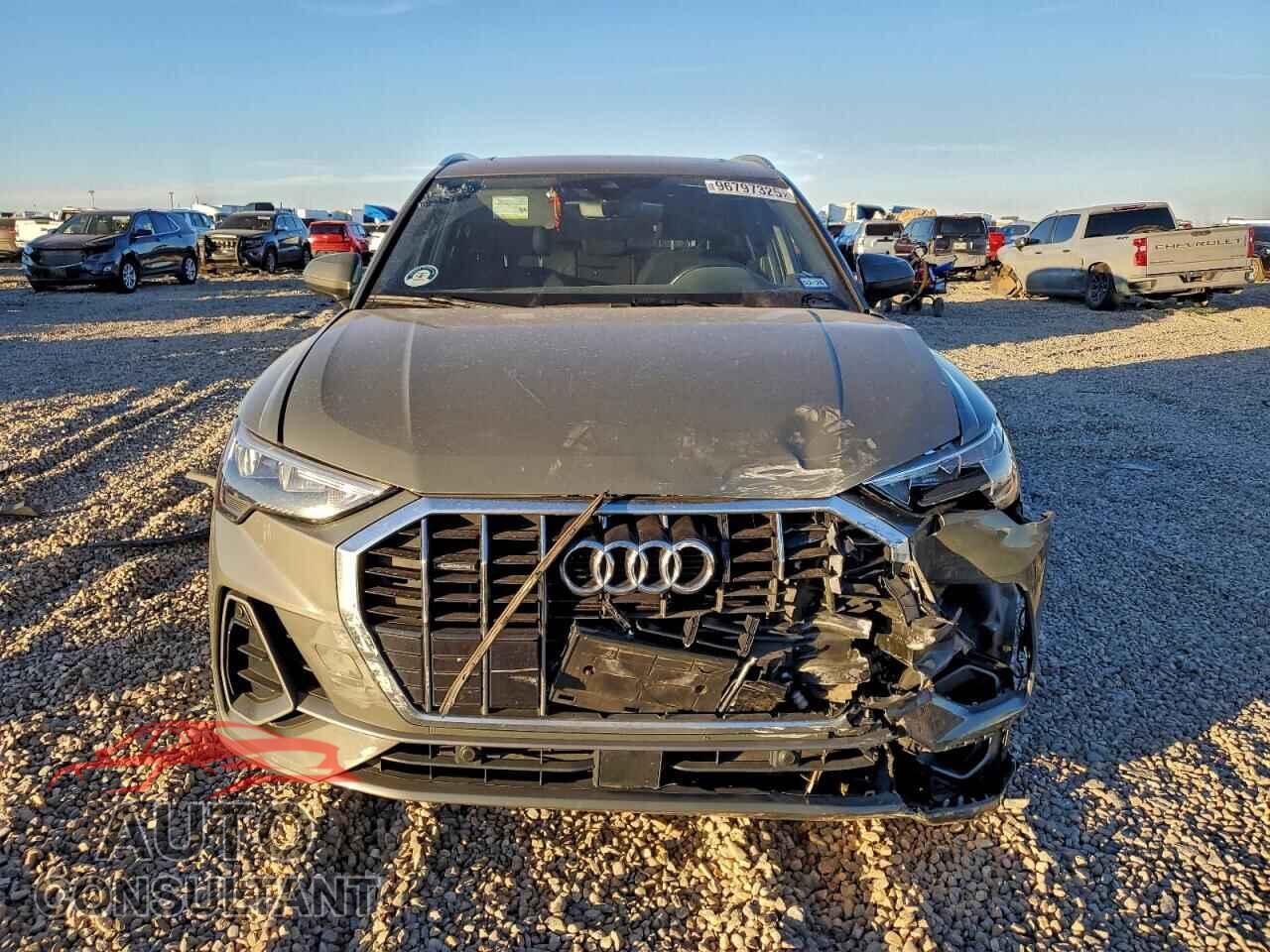 AUDI Q3 2021 - WA1DECF30M1027229