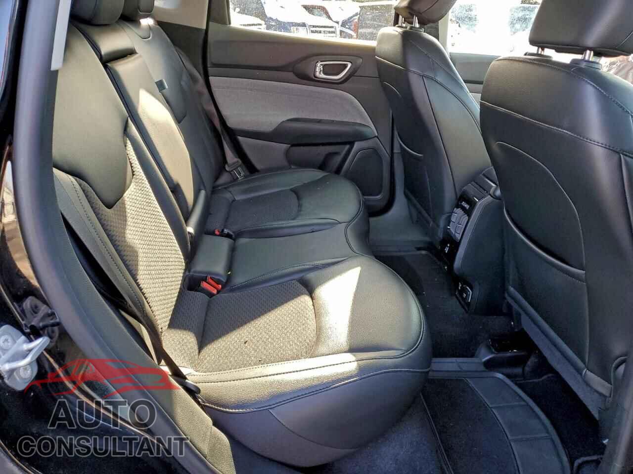 JEEP COMPASS 2022 - 3C4NJDBB1NT113247