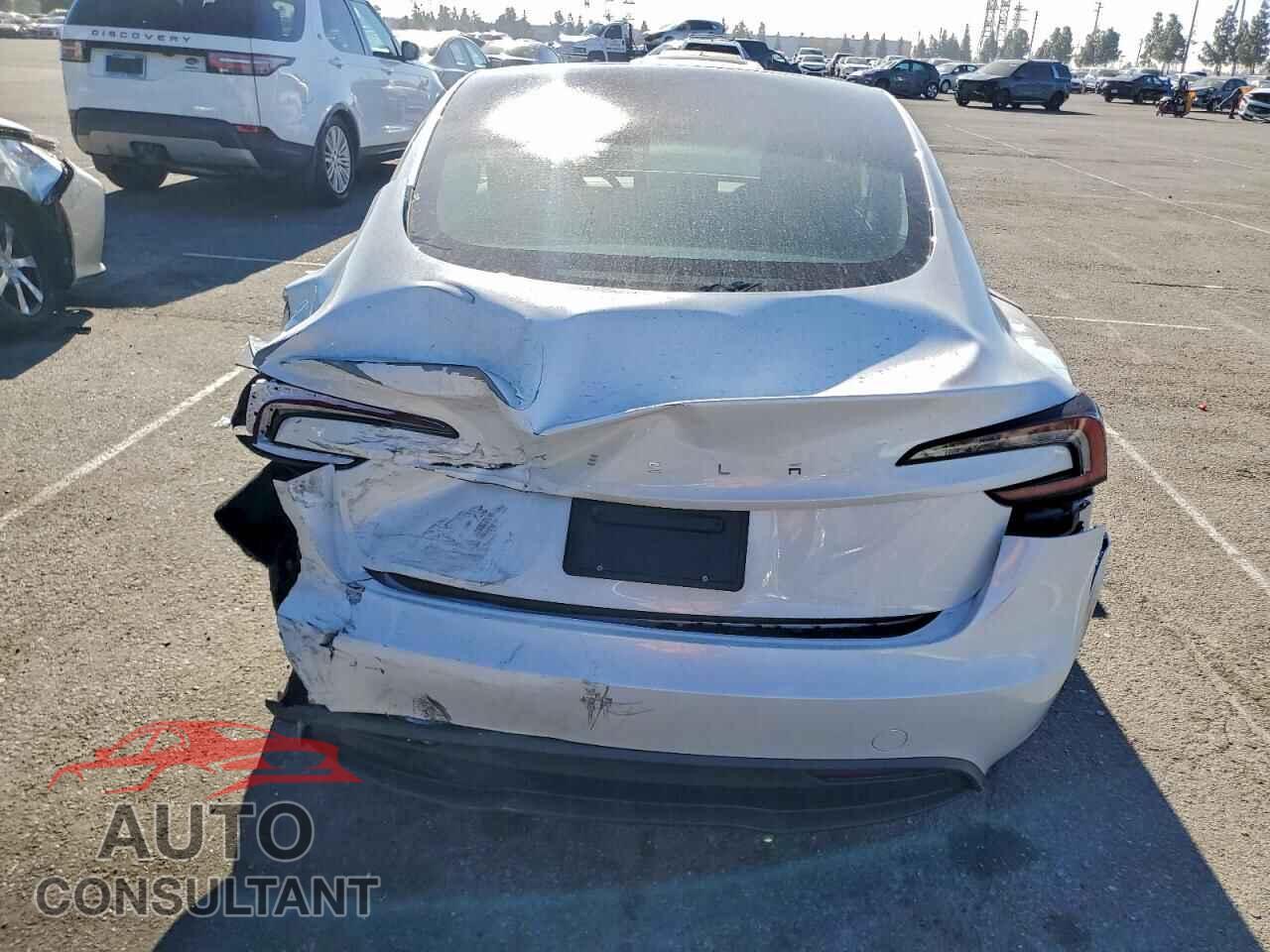 TESLA MODEL 3 2024 - 5YJ3E1EA2RF858168