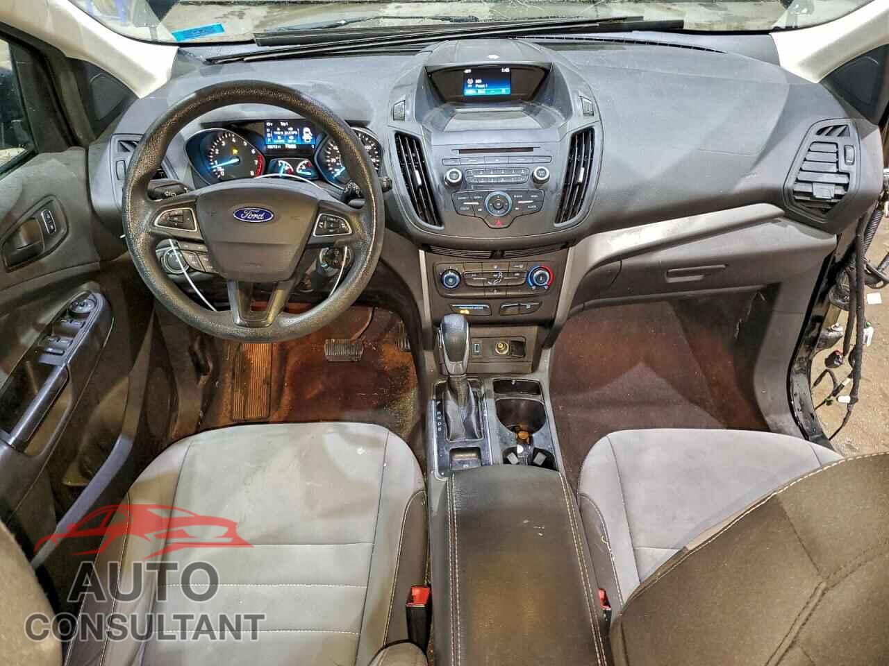 FORD ESCAPE 2017 - 1FMCU0F76HUE81880