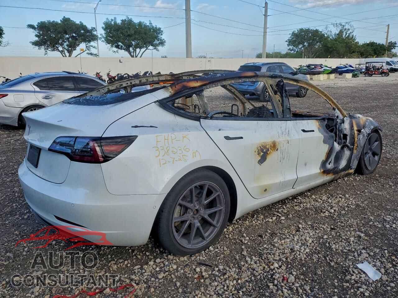TESLA MODEL 3 2021 - 5YJ3E1EA9MF908010
