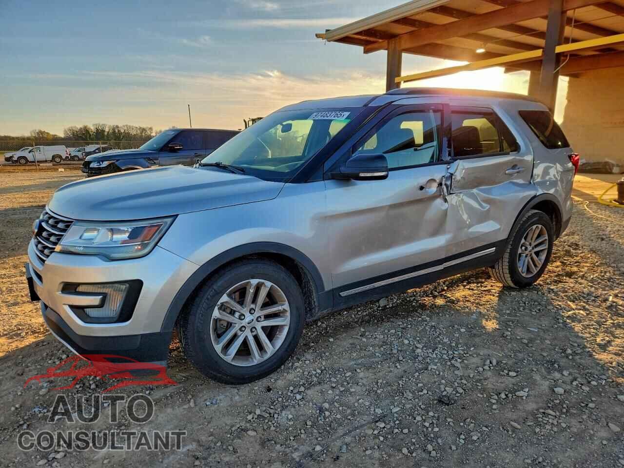 FORD EXPLORER 2017 - 1FM5K7D82HGB49355