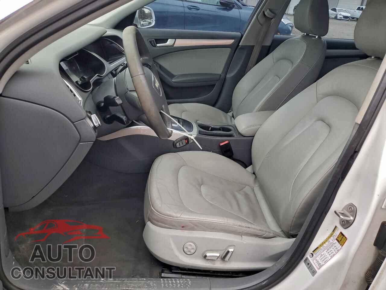 AUDI A4 2013 - WAUEFBFL8DA154258