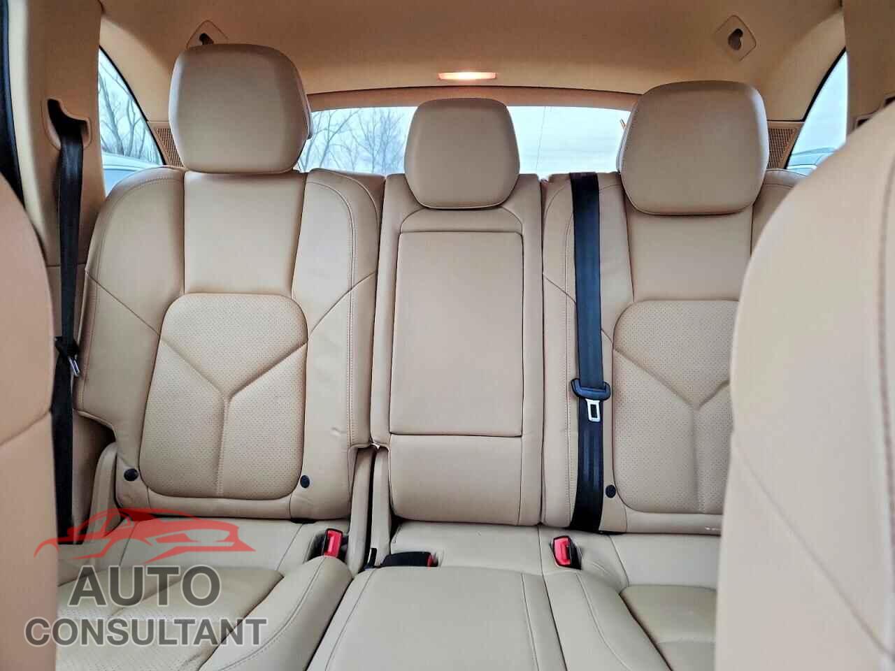 PORSCHE CAYENNE 2013 - WP1AA2A24DLA03483