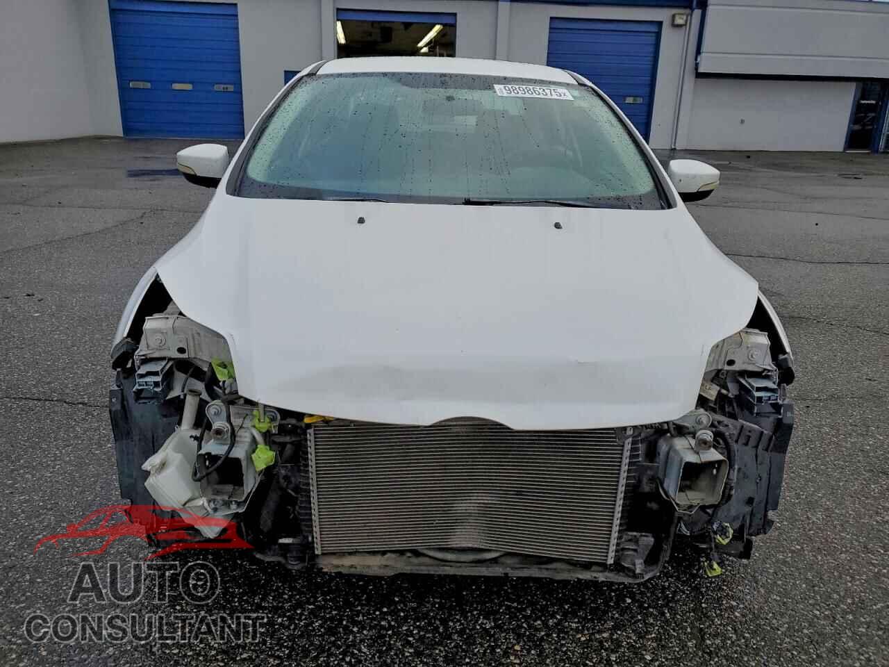 FORD FOCUS 2013 - 1FADP3F24DL213101